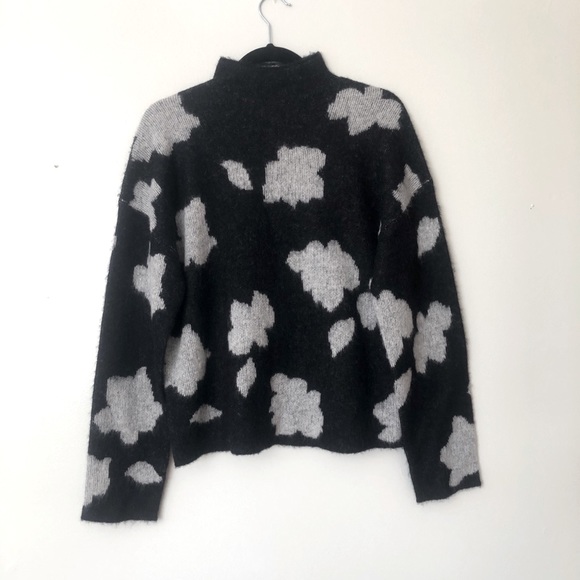 ❤️Sold❤️Theory Floral Sweater  Large - Picture 9 of 11